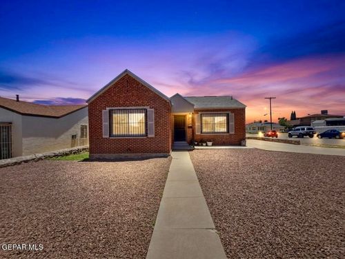 3700 Mckinley Ave, El Paso, TX, 79930-5631 | Card Image