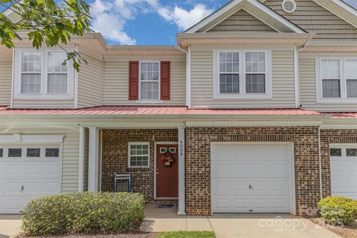 4009 Abbottsbury Dr, Fort Mill, SC, 29707-1588 | Card Image