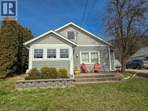 1212 Hillside St, Creston, BC, V0B | Card Image