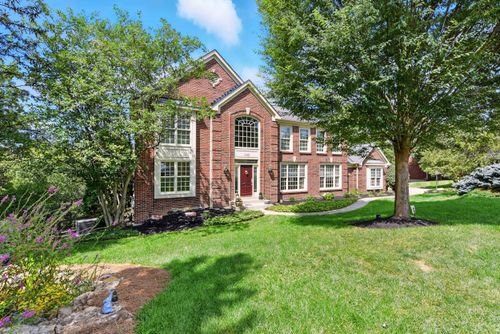 1 Colonel Pointe Dr, Wilder, KY, 41076-9795 | Card Image