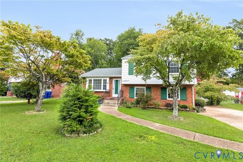 2821 Twain Ln, North Chesterfield, VA, 23224-4421 | Card Image