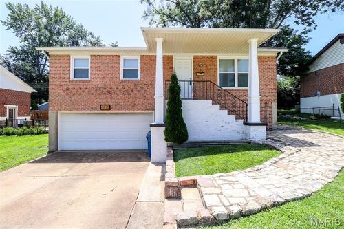 9110 Radiom Drive, St Louis, MO, 63123 | Card Image