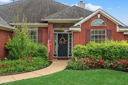 6020 Applegate Cir, Bossier City, LA, 71111-5671 | Card Image