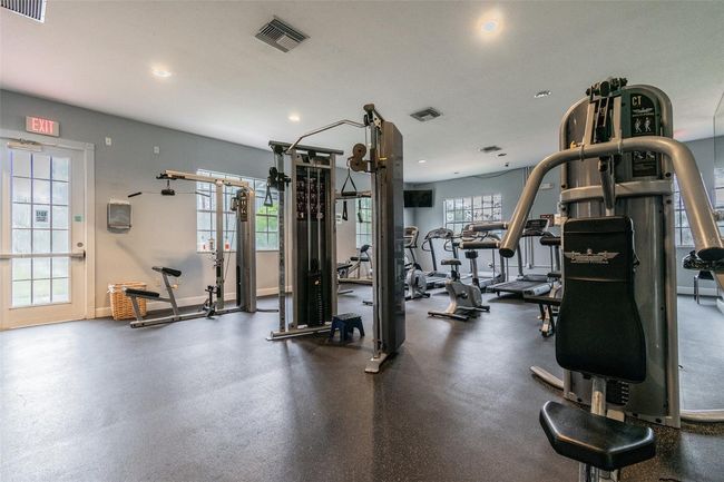 9740 - 9740 Lake Chase Island Way, Condo with 2 bedrooms, 2 bathrooms and null parking in TAMPA FL | Image 33