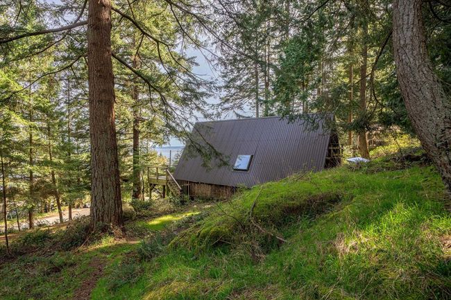 912 Taylor Rd, House other with 3 bedrooms, 1 bathrooms and null parking in Bowen Island BC | Image 17