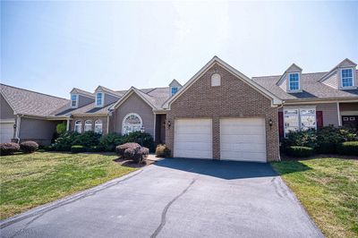 20 Morningtide Ct, Townhouse with 3 bedrooms, 3 bathrooms and 2 parking in Monroeville PA | Image 3