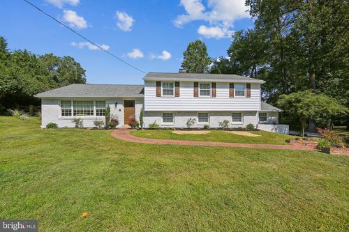 1635 Christine Ln, WEST CHESTER, PA, 19380-6608 | Card Image