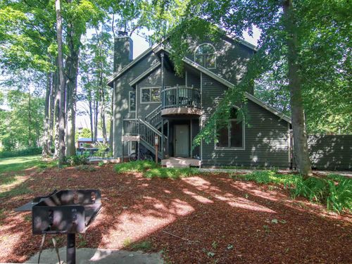 12375 Wintergreen Dr, Thompsonville, MI, 49683 | Card Image