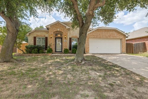 4001 Alamo Dr, Mansfield, TX, 76063-3413 | Card Image