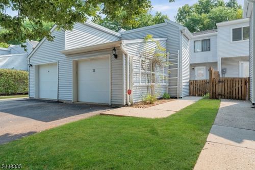 23 Krenkel Ct, Flemington, NJ, 08822-2057 | Card Image