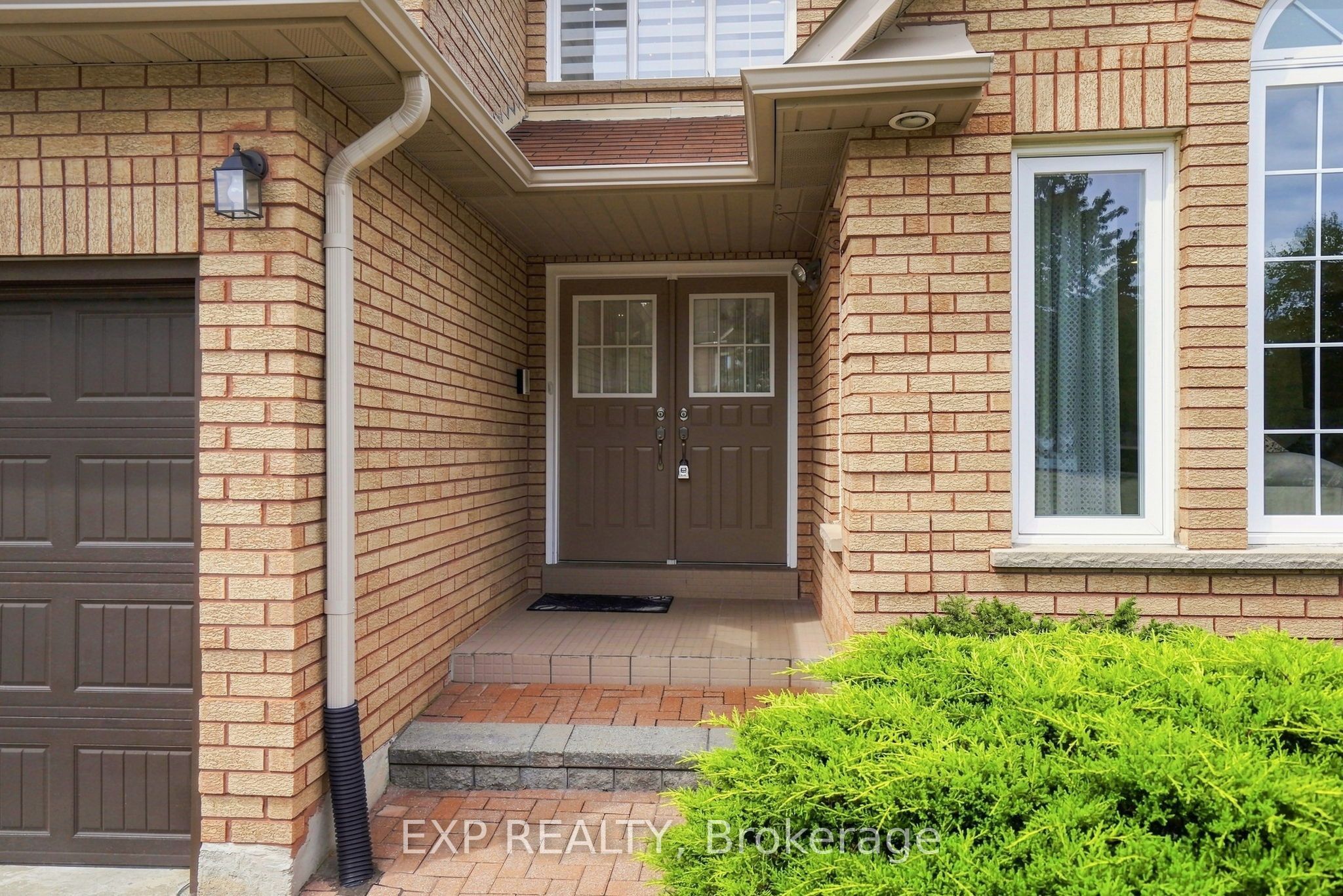 Residential in Richmond Hill 3