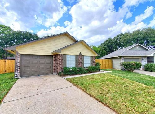 11011 Shadowfield Dr, Houston, TX, 77064-4542 | Card Image