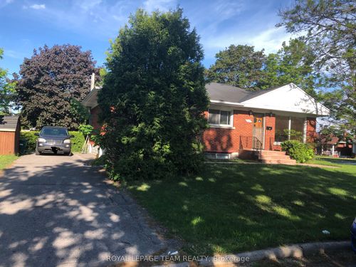 2-1627 Chaucer Ave, Ottawa, ON, K1G0R7 | Card Image