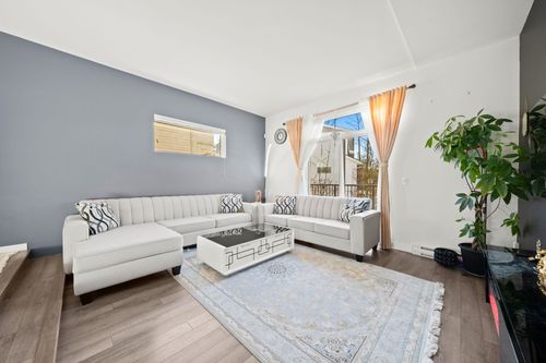 31-15340 Guildford Dr, Surrey, BC, V3R0C9 | Card Image