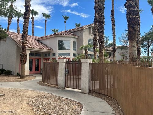 2082-1405 S Nellis Blvd, Las Vegas, NV, 89104-5844 | Card Image