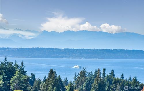 1133 Emerald Hills Dr, Edmonds, WA, 98020-2945 | Card Image