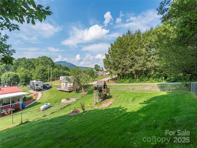 151 Ingram Loop, House other with 3 bedrooms, 2 bathrooms and null parking in Clyde NC | Image 25