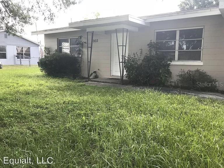 Avon St, Lake Wales, FL 33859