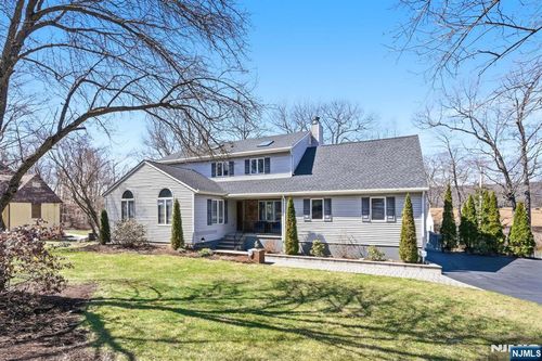 18 Tice Rd, Hewitt, NJ, 07421-3185 | Card Image