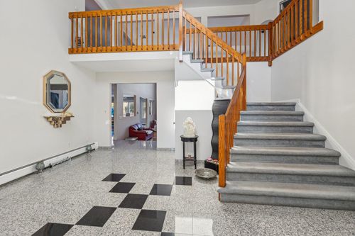 1 Deforest Ct, West Nyack, NY, 10994-1327 | Card Image