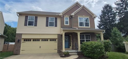 17497 Woodshire Dr, Strongsville, OH, 44149-6029 | Card Image