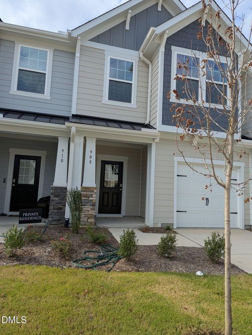 908 Kensley Grove Ln, Fuquay Varina, NC, 27526-3668 | Card Image