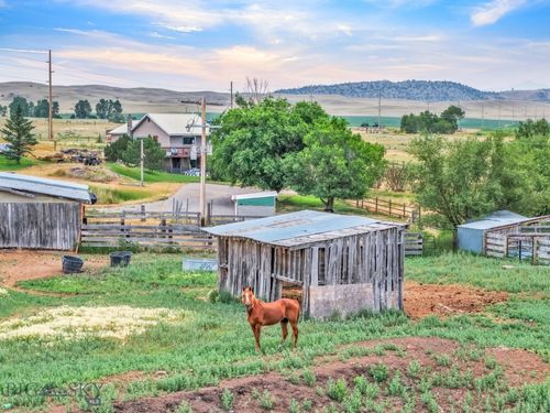 10 Chesapeake Dr, Livingston, MT, 59047-9257 | Card Image