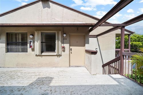 apt-206-485 Nw 210th St, Miami, FL, 33169-2139 | Card Image