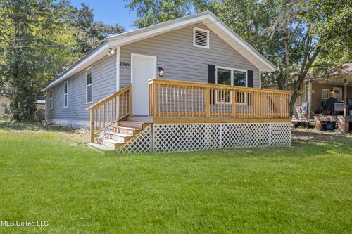 1319 20th St, Gulfport, MS, 39501-3208 | Card Image