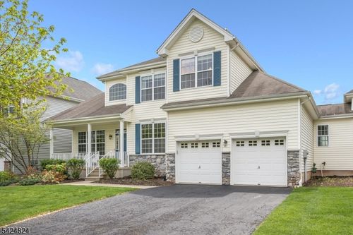 10 Jockey Ln, Flemington, NJ, 08822-3439 | Card Image