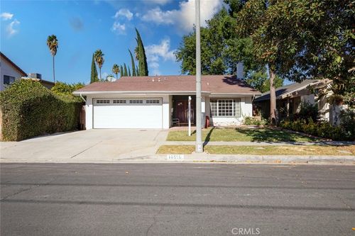 18119 Calvert St, Reseda, CA, 91335 | Card Image