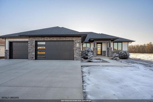 713 Royal St Pats Drive, WRIGHTSTOWN, WI, 54180 | Card Image