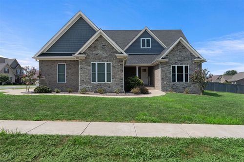 8682 Pebblestone Ln, Alvaton, KY, 42122-7805 | Card Image