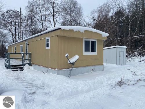 1679 Keystone Hills Court, Traverse City, MI, 49696 | Card Image