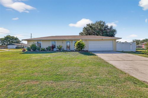 1239 Padgett Cir, Lady Lake, FL, 32159-5133 | Card Image