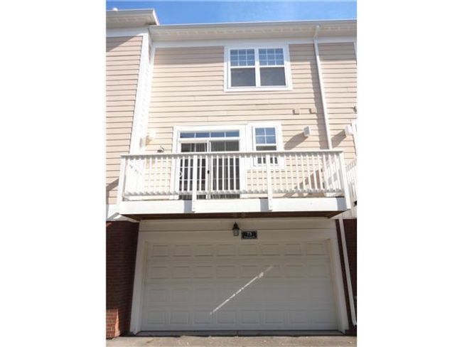 Garage. | Image 19