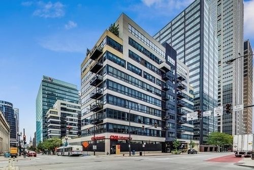 apt-217-130 S Canal St, Chicago, IL, 60606-3902 | Card Image