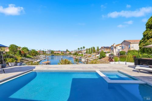 100 S Newport Dr, Napa, CA, 94559-4823 | Card Image