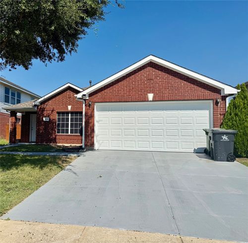 805 Gillon Dr, Arlington, TX, 76001-7354 | Card Image