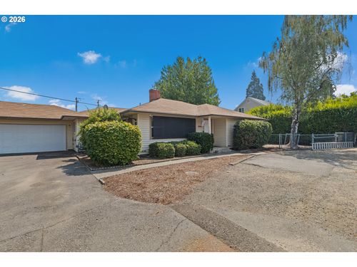 1161 Nw Ellis St, Roseburg, OR, 97471-1905 | Card Image