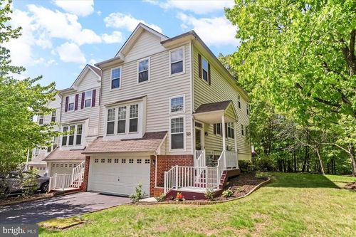 100 Stratford Ct, MALVERN, PA, 19355-8506 | Card Image