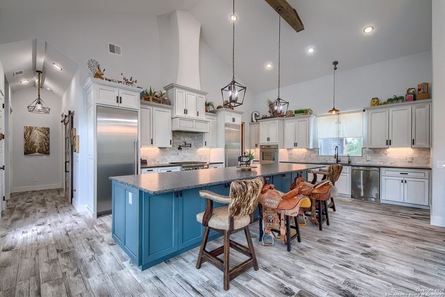 452 Wentworth, House other with 4 bedrooms, 4 bathrooms and null parking in Spring Branch TX | Image 16