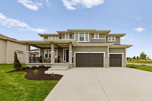 18220 Monrovia St, Overland Park, KS, 66013-4528 | Card Image