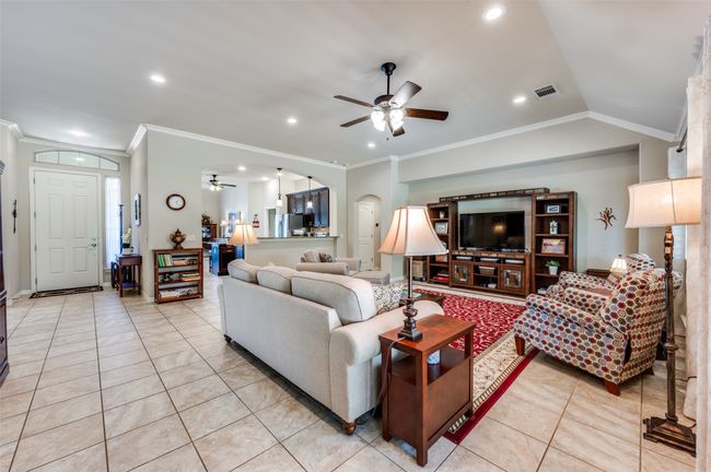 11101 La Jolla Way, House other with 2 bedrooms, 2 bathrooms and null parking in Denton TX | Image 9
