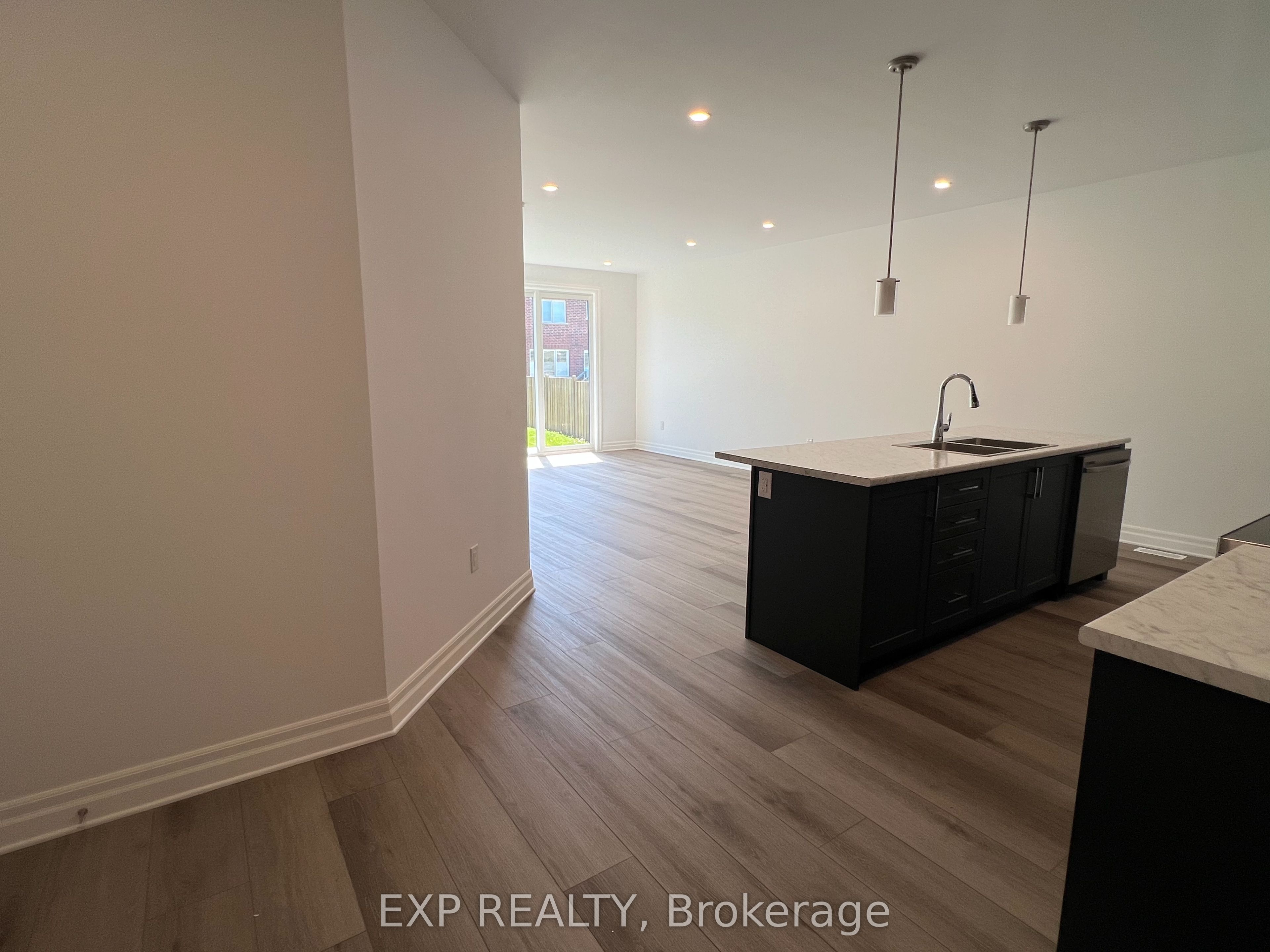 Residential Lease in Niagara Falls 3