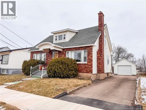 13 Stafford St, Moncton, NB, E1C4R3 | Card Image