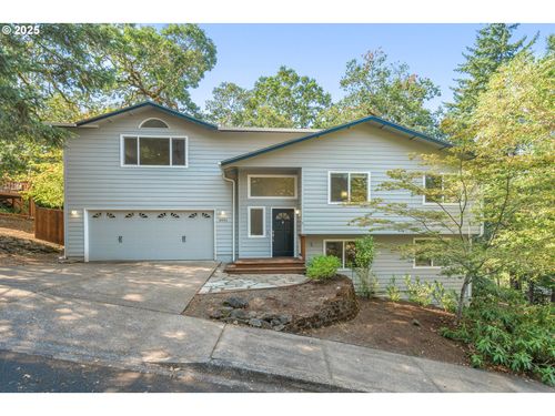 3401 Videra Dr, Eugene, OR, 97405-6224 | Card Image