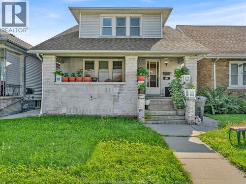 1077 Moy Avenue, Windsor, ON, N9A2P2 | Card Image