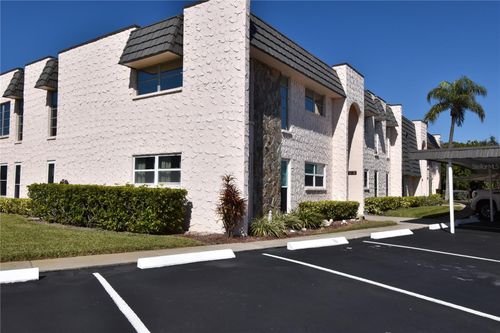 121-121 Fernwood Cir, SEMINOLE, FL, 33777-4858 | Card Image