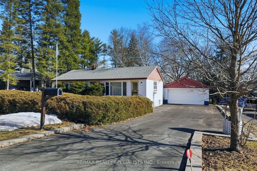 143 Confederation St, Glen Williams, ON, L7G3S3 | Card Image